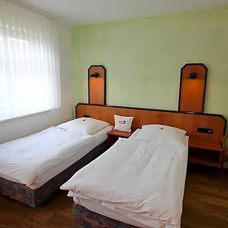 Hotel & Restaurant Am Rosenhuegel Jüchsen