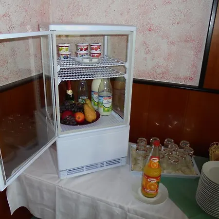 Hotell & Restaurant Am Rosenhuegel Jüchsen