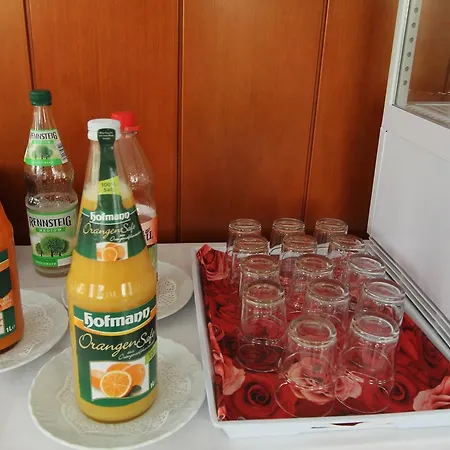 Hotell & Restaurant Am Rosenhuegel Jüchsen