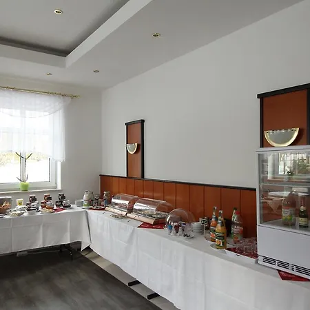 Hotel & Restaurant Am Rosenhuegel Hotel 3*