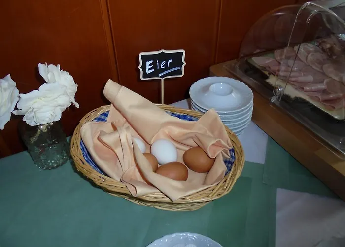 ホテル & Restaurant Am Rosenhuegel 3*