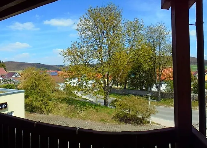 & Restaurant Am Rosenhuegel Jüchsen